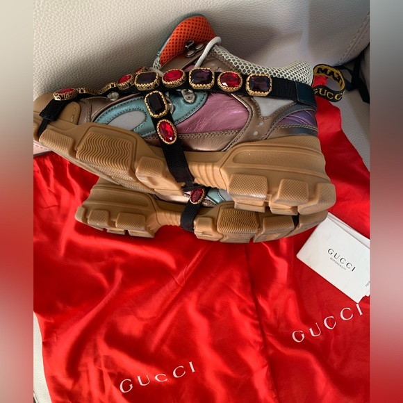 Gucci Flashtrek Sneakers - Picture 2 of 9